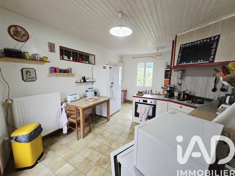 Maison - 280 m² - 11 pièces