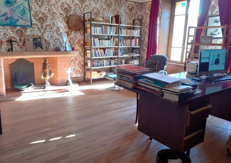 Maison - 473 m² - 21 pièces