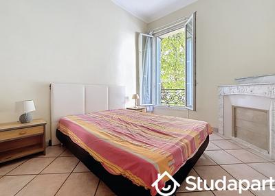 Chambre - 11 m² - 1 pièce