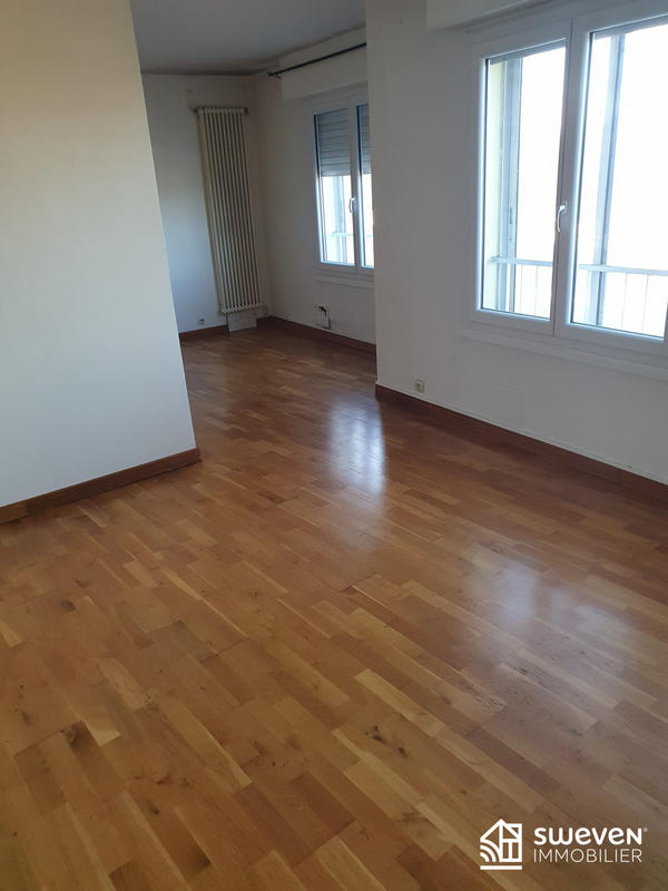 Appartement - 80 m² - 3 pièces