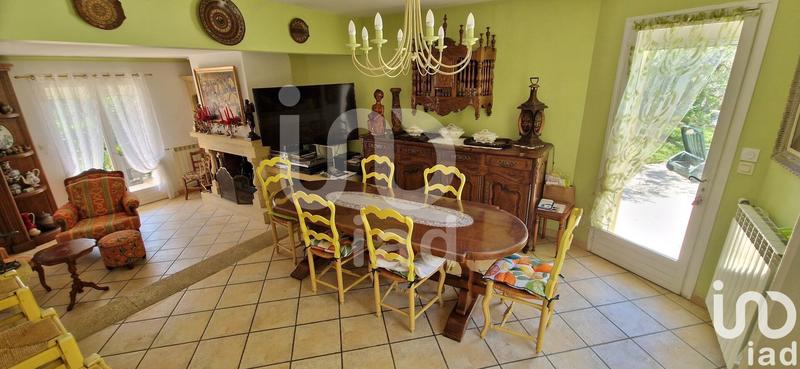 Maison - 205 m² - 6 pièces