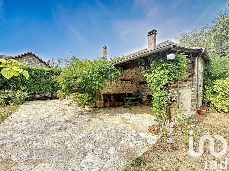 Maison - 229 m² - 8 pièces