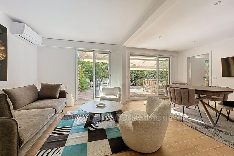 Appartement - 80 m² - 4 pièces