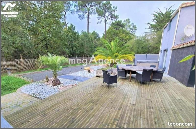 Maison - 137 m² - 7 pièces