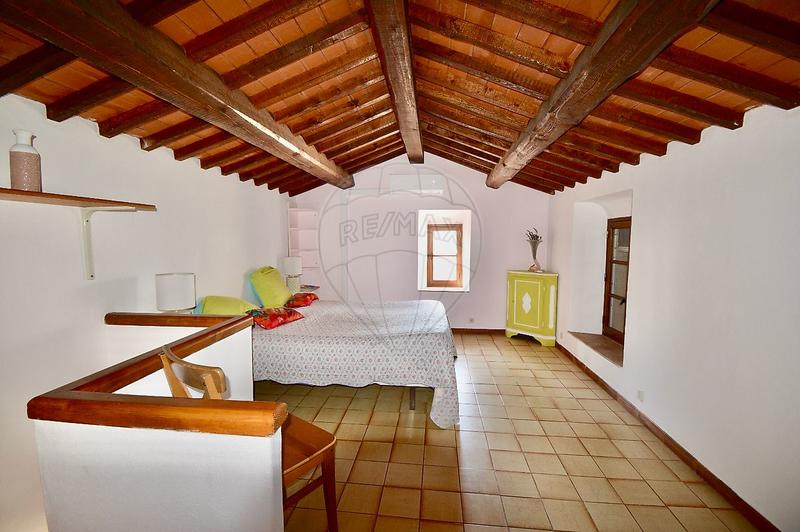 Villa - 250 m² - 6 pièces