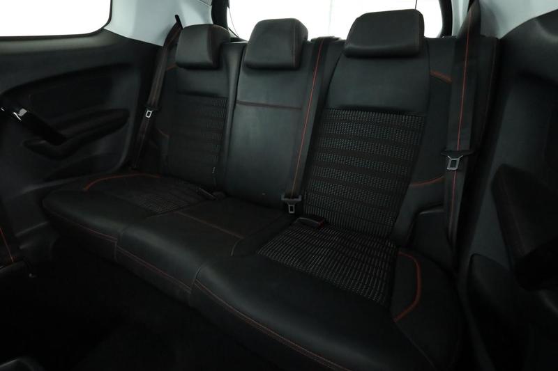 Peugeot 208 1.6 Blue-HDi Gt Line 3p 120 ch