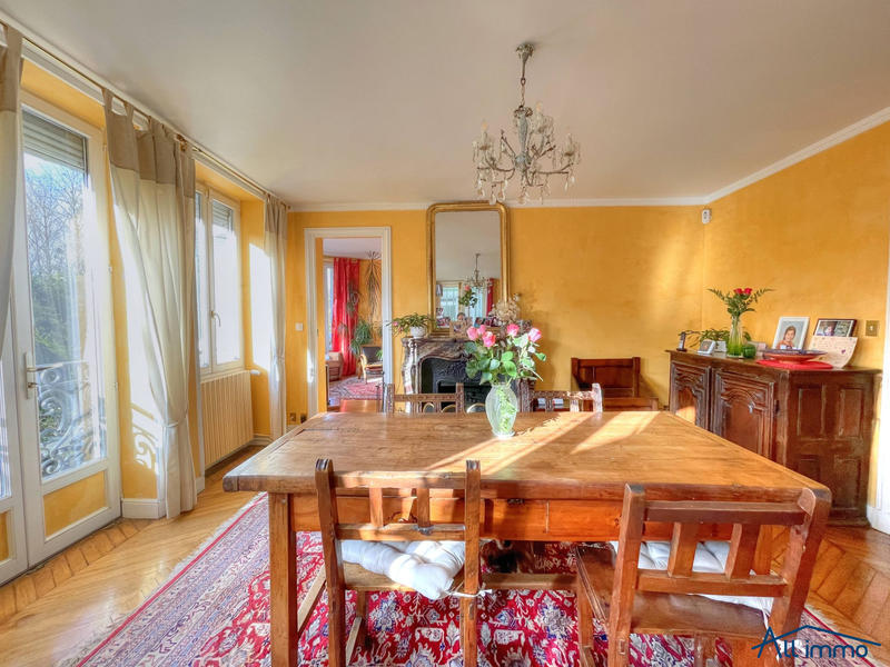 Maison ancienne - 197 m² - 8 pièces