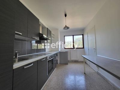 Appartement - 84 m² - 4 pièces