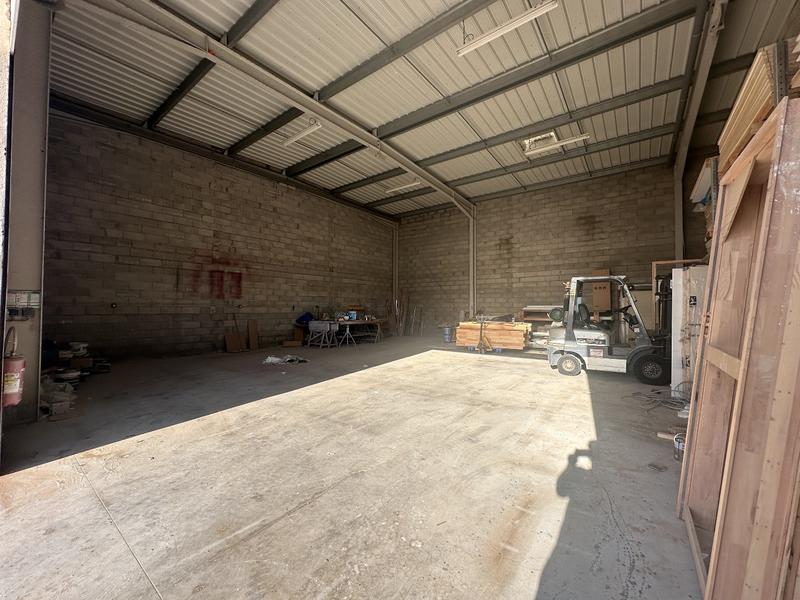 Entrepôt - 172 m²