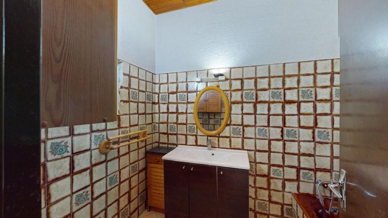 Maison - 230 m² - 8 pièces