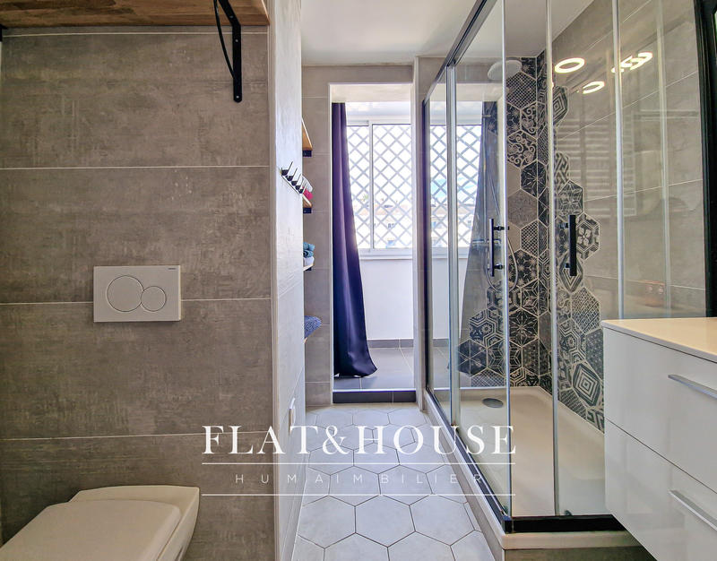 Appartement - 77 m² - 5 pièces