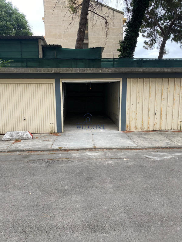 Parking / Garage - 14 m²