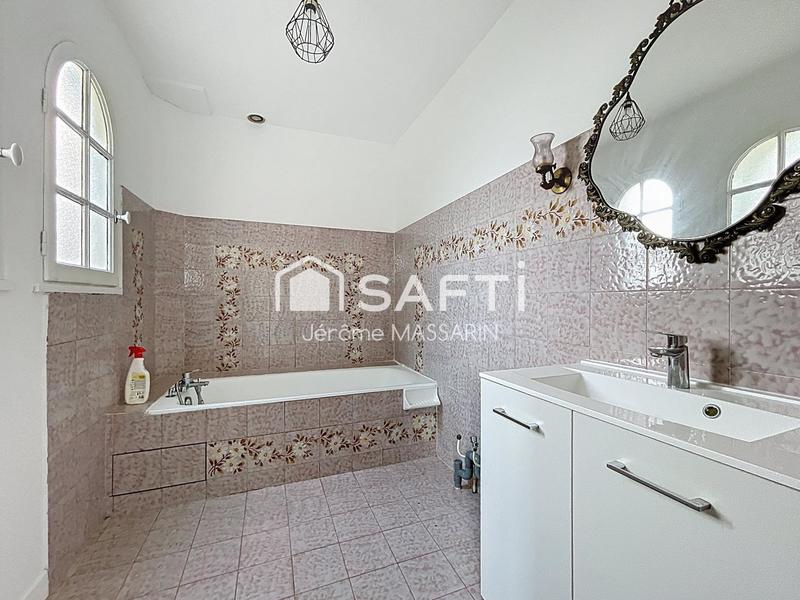 Maison - 121 m² - 4 pièces