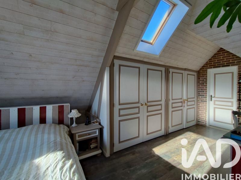 Maison - 242 m² - 8 pièces