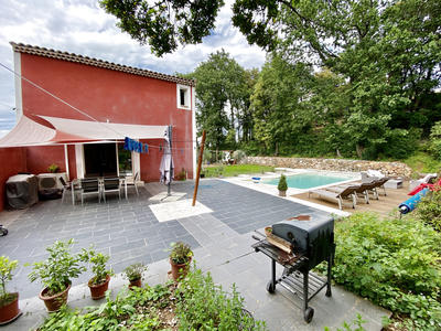 Maison - 172 m² - 7 pièces