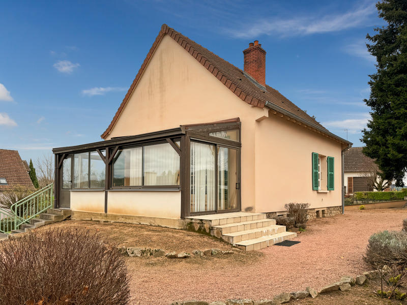 Maison - 93 m² - 5 pièces