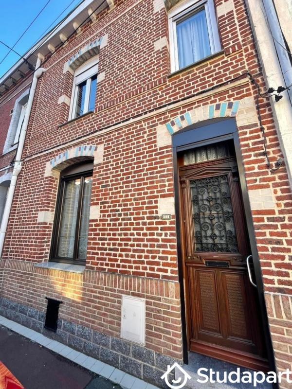 Chambre - 13 m² - 1 pièce