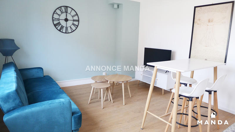 Chambre - 12 m² - 4 pièces