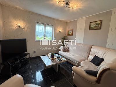 Maison - 93 m² - 4 pièces