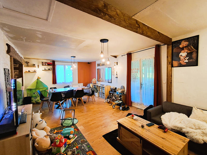 Maison - 137 m² - 5 pièces