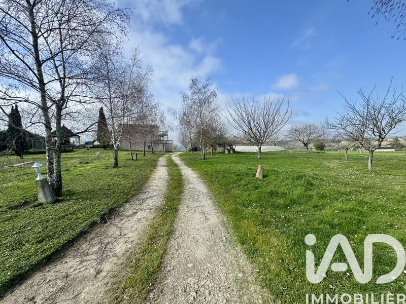 Maison - 170 m² - 7 pièces