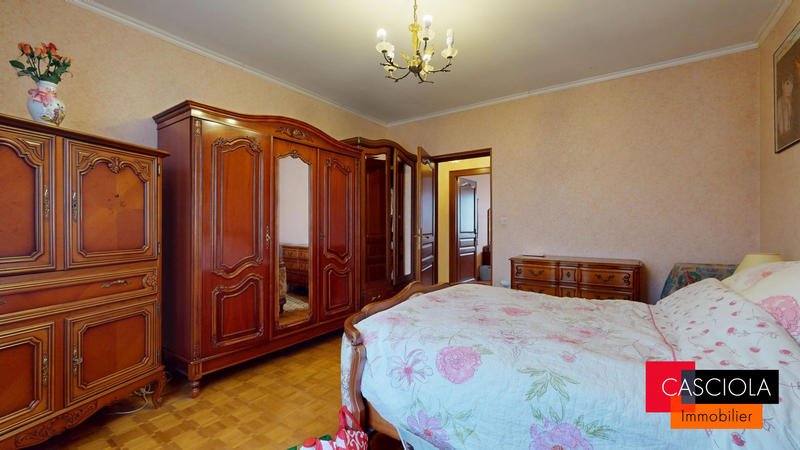 Maison - 172 m² - 7 pièces