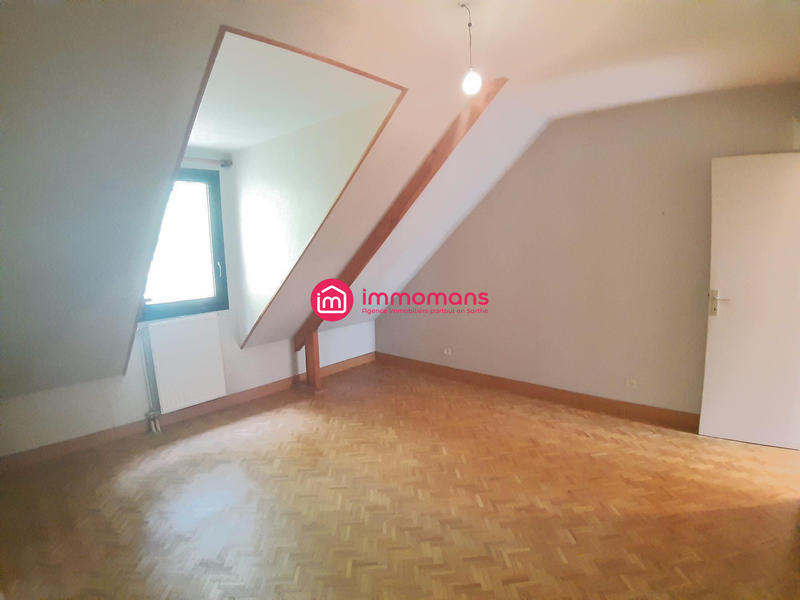 Maison - 180 m² - 8 pièces