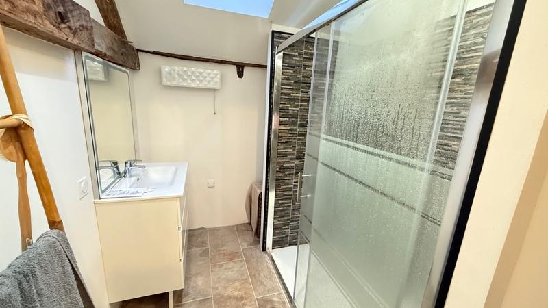 Maison - 250 m² - 7 pièces