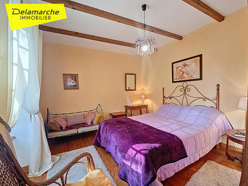 Maison - 161 m² - 8 pièces