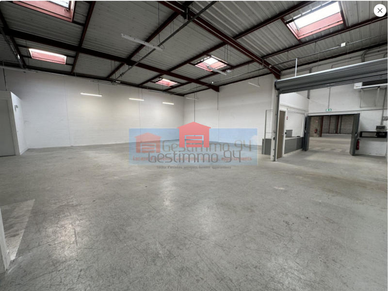 Local d'activités - 1 730 m²