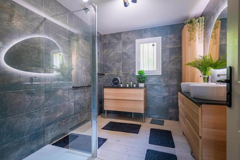 Maison traditionnelle - 153 m² - 6 pièces