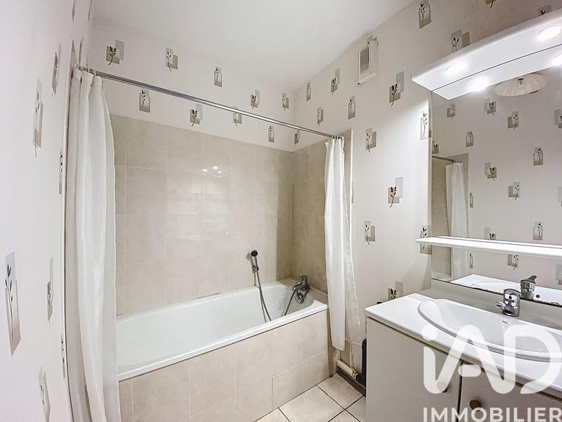 Appartement - 80 m² - 5 pièces