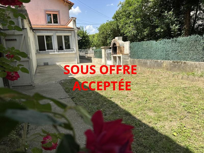 Maison - 96 m² - 6 pièces