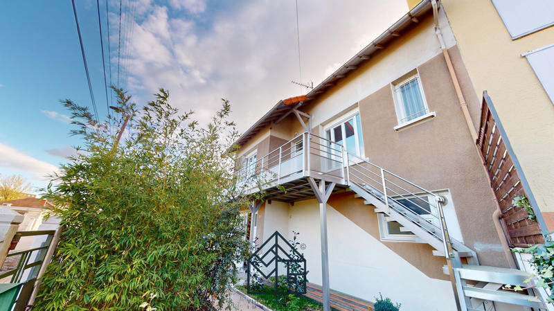 Maison - 157 m² - 6 pièces