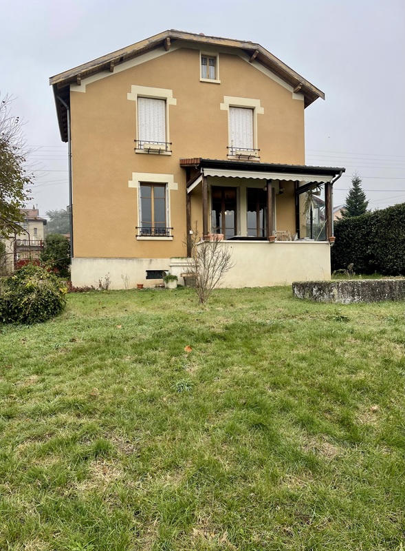 Maison - 104 m² - 5 pièces