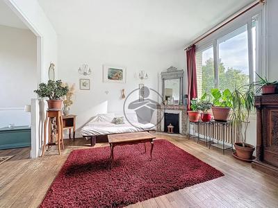 Maison - 287 m² - 10 pièces