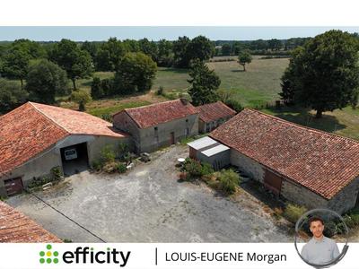 Corps de ferme - 565 m² - 10 pièces