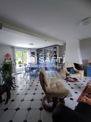 Maison - 140 m² - 6 pièces