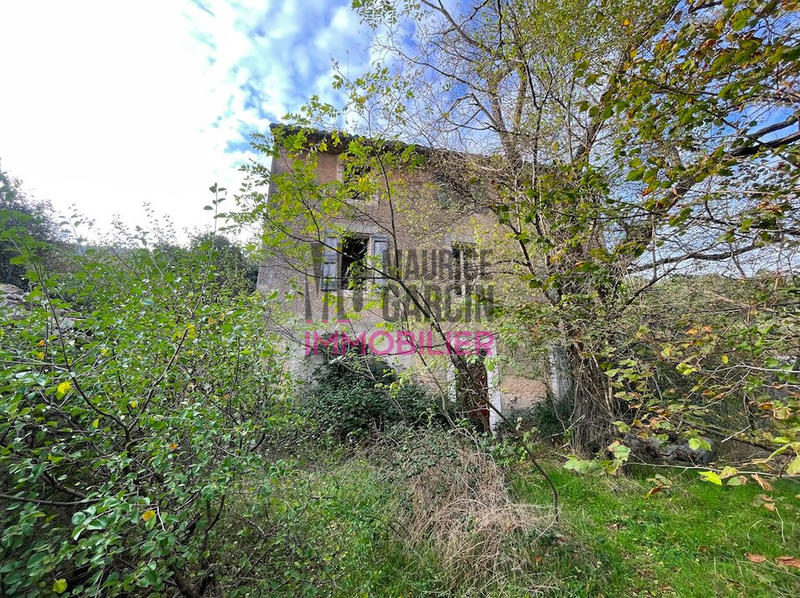 Maison - 180 m² - 8 pièces