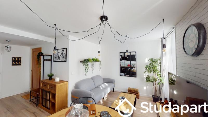 Chambre - 12 m² - 1 pièce