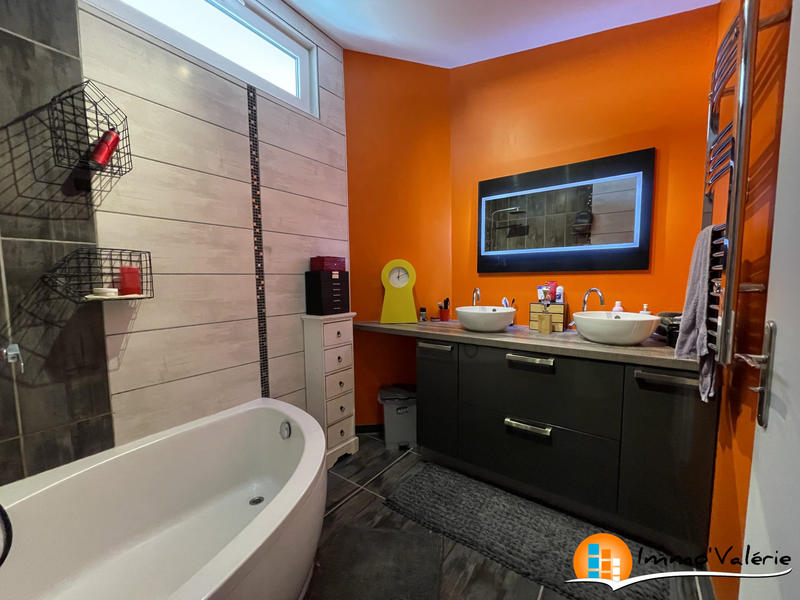 Maison - 103 m² - 4 pièces