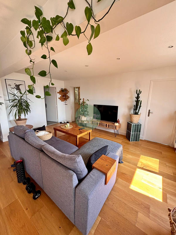 Appartement - 65 m² - 3 pièces