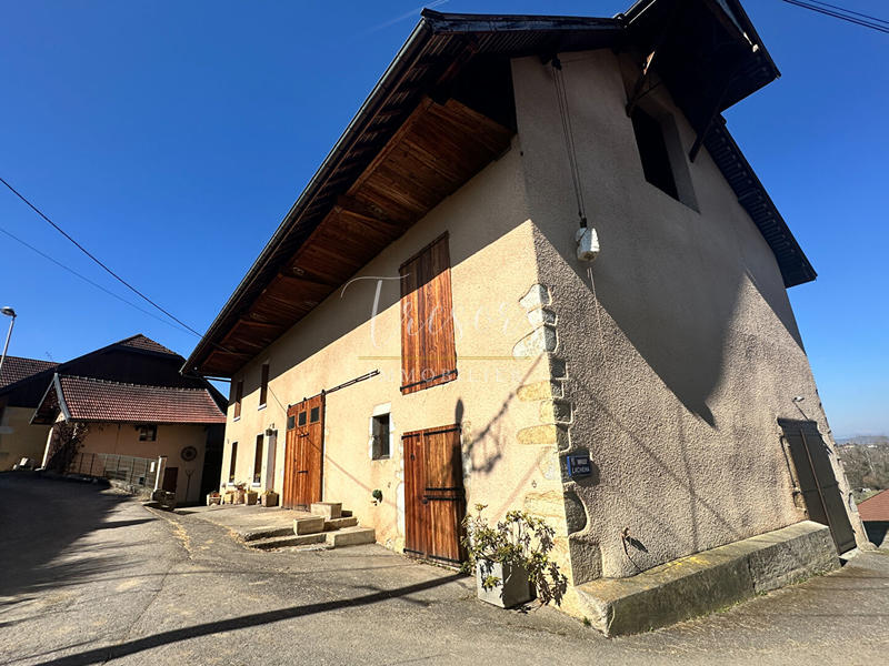 Maison - 500 m² - 6 pièces