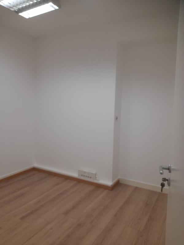 Local commercial - 138 m² - 5 pièces