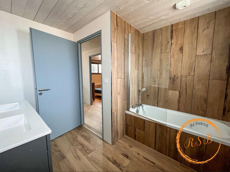 Villa - 197 m² - 7 pièces