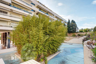 Appartement - 90 m² - 3 pièces