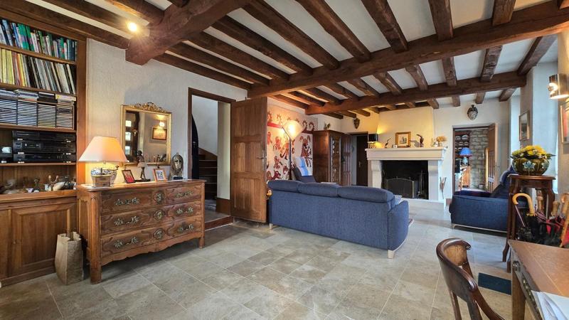 Maison - 202 m² - 6 pièces