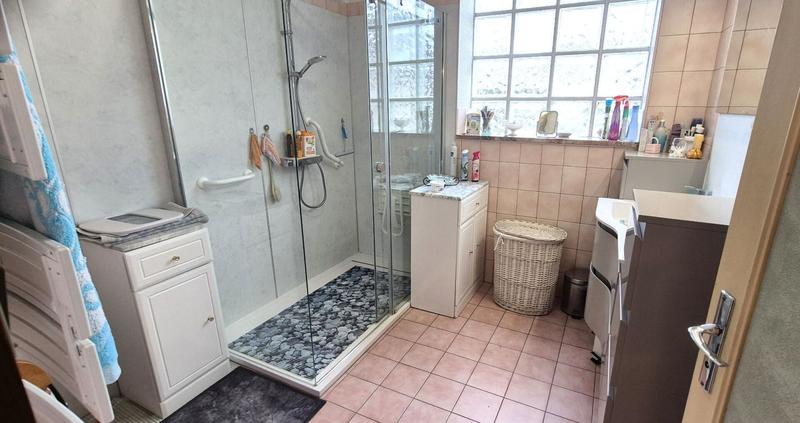 Maison - 177 m² - 7 pièces