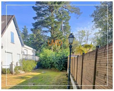 Villa - 204 m² - 8 pièces