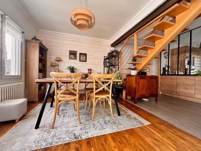 Maison - 86 m² - 4 pièces